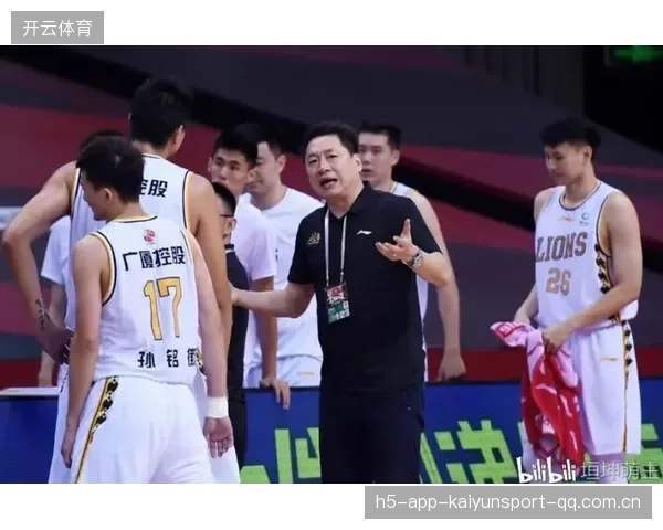 广东广厦：从“无缘前四”到“逆袭英雄”——如何在竞争激烈的房地产市场中突破瓶颈？